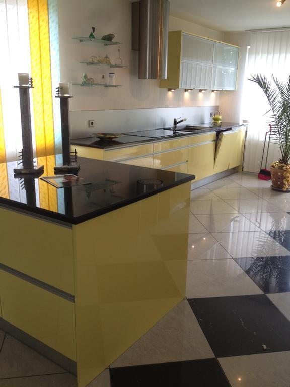 Solrosen I Simrishamn - Oesterlen Habitación foto