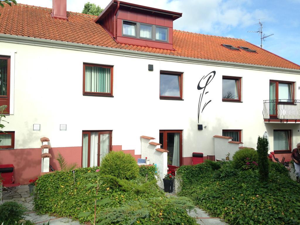 Solrosen I Simrishamn - Oesterlen Habitación foto